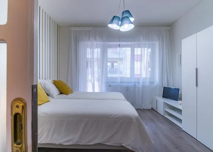 Appartement Modern Family In San Giovanni Metro A Colli Albani Direct To Center And Vatican *